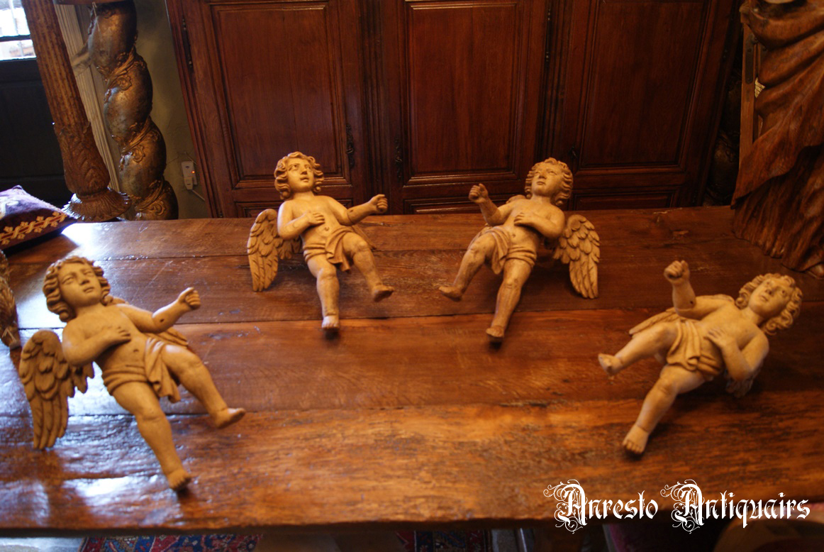 Agressief subtiel Moreel Antieke Franse eikenhouten Engelen beelden, oude Franse houten beelden