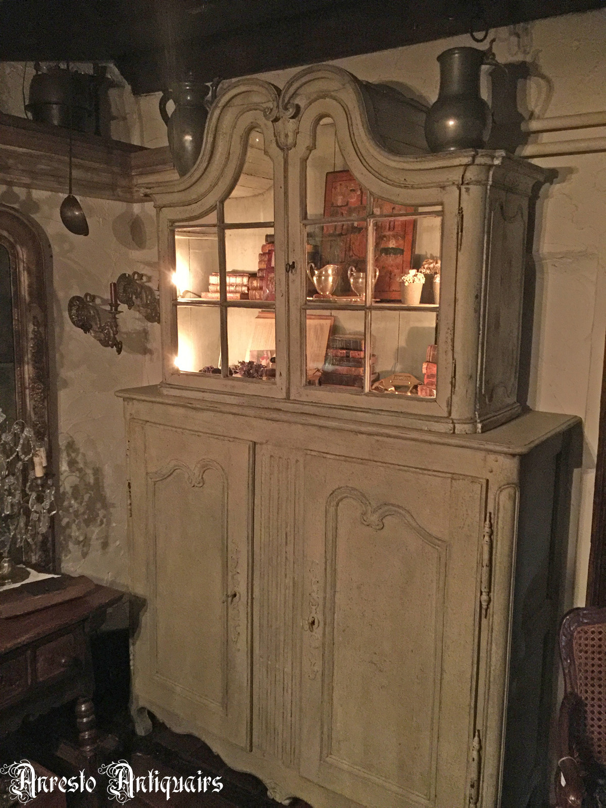  Antieke Ardeense keukenkast vitrinekast